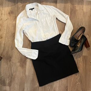 Banana Republic Black Pencil skirt